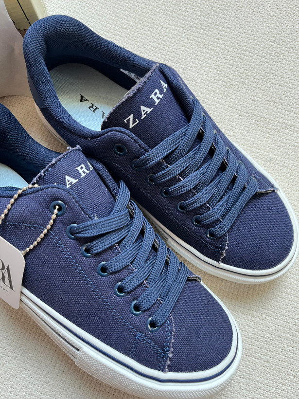کتونی زارا سرمهای زنانه | ZARA